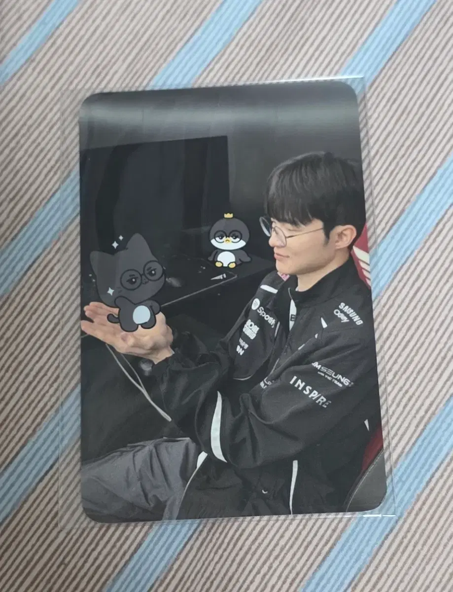 thumbnail-0